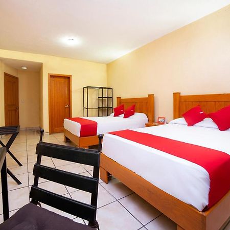 OYO Promenade Hotel Guanajuato Bagian luar foto