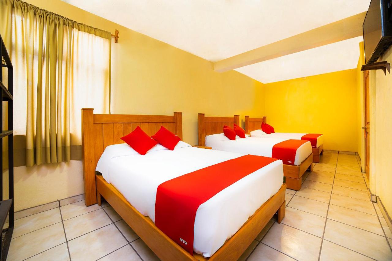 OYO Promenade Hotel Guanajuato Bagian luar foto